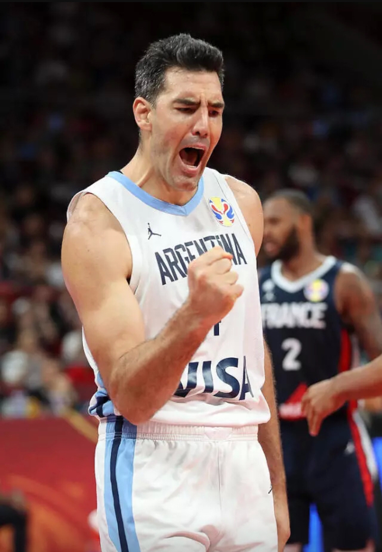 Jiuyou Sports-印第安纳步行者训练开放日；窗口期门线救险引欢呼；英超在即；阵容厚度经受考验