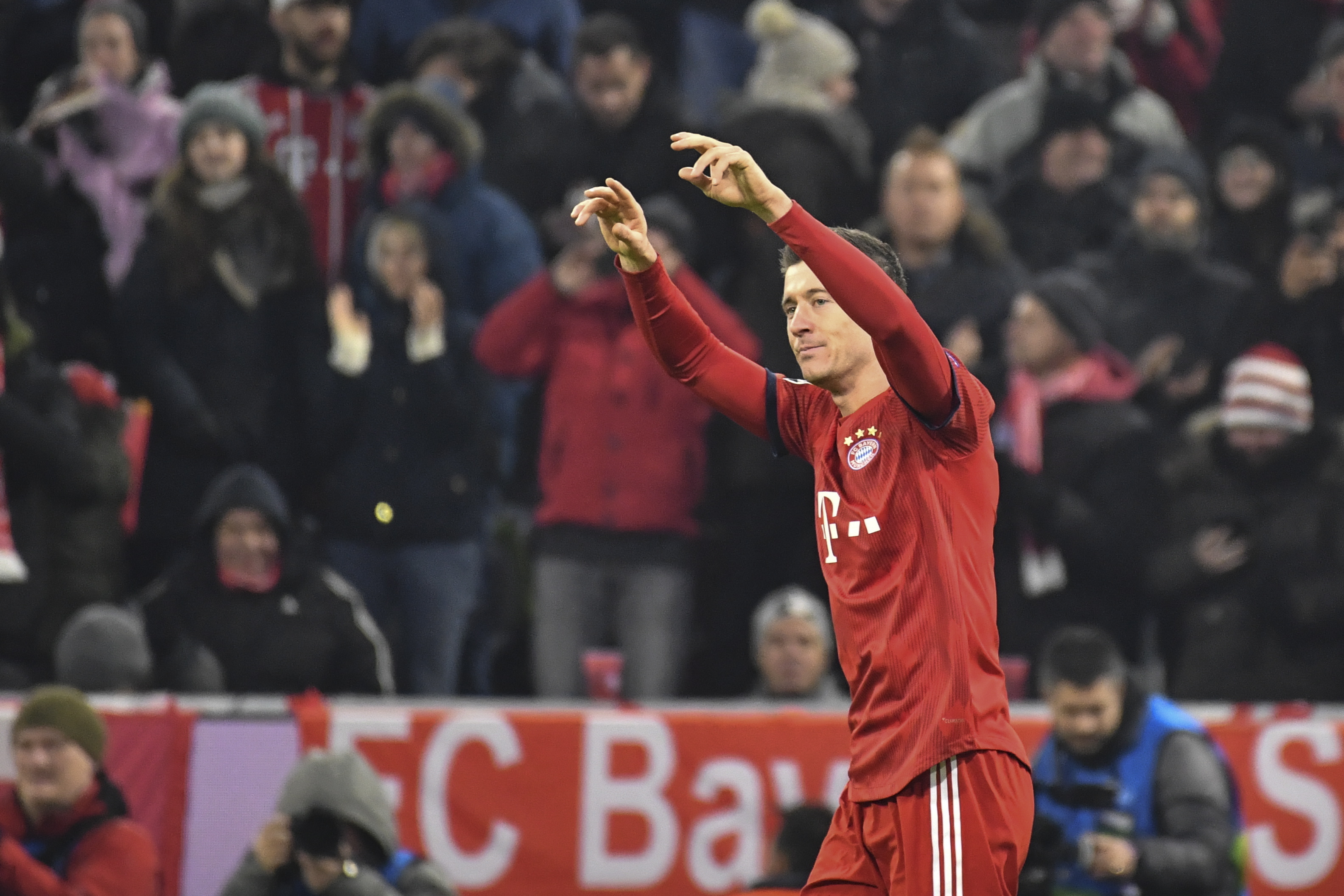 九游体育下载-窗口期拜仁慕尼黑备战CBA常规赛，再遭质疑细节曝光，震撼外界，高层口径保持一致